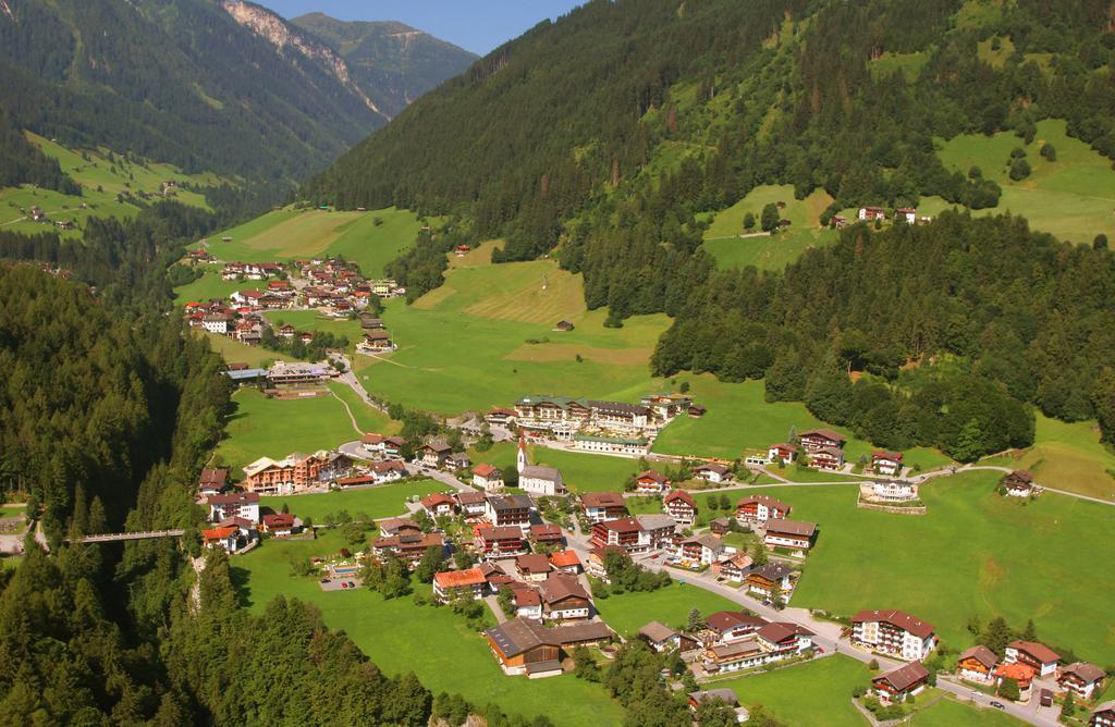 Haus Am Sonnenhang Finkenberg Kültér fotó